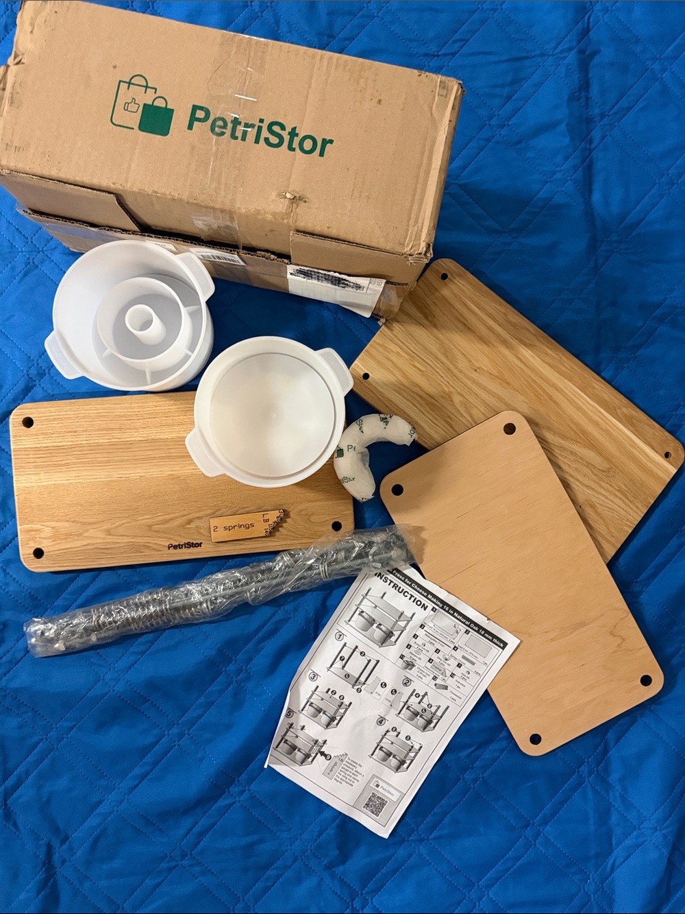 Bamboo Tablet Stand - White & Natural